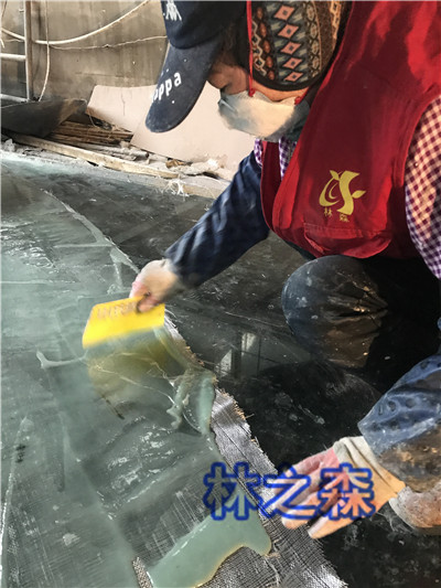 時(shí)愛紅工作照